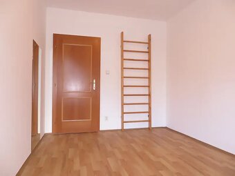 Pronájem rodinného domu 225 m², pozemek 204 m² V zahradách, - 9