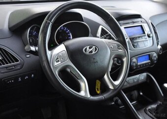 Hyundai ix35 2,0CRDi 4x4 TAŽNÉ - 9
