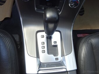 Volvo S60 2.0D r.v.2010 (120 kw) serviska Koupeno ČR - 9