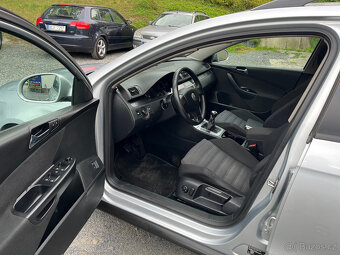 VOLKSWAGEN PASSAT 2,0 TDi 103 Kw - 9