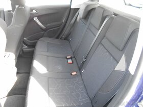 PEUGEOT 2008 1,2 PureTech - 9
