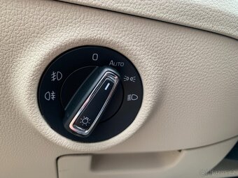 Škoda Superb combi 2,0 TDi DSG LaK r.v. 2017 - 9