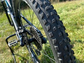 Trek Slash 8 M/L - 9
