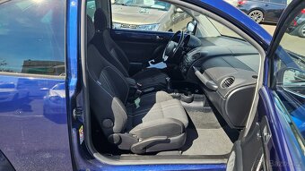 Volkswagen New Beetle 1,6i - 9