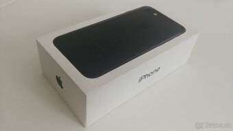 iPhone SE 64GB - 9