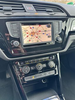 VW Touran 2.0 TDI, Highline, 7míst, tažné, LED, alcantara - 9