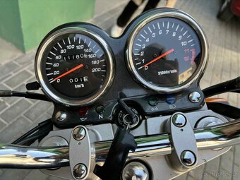 Suzuki GS500 - 9