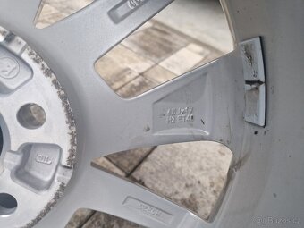 Zimní sada alu Škoda Kamiq / Scala 205/50 R17 Bridgestone - 9