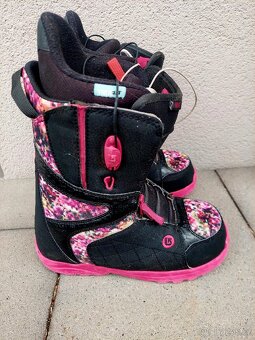 Dívčí snowboard NITRO FATE, 138 cm + boty - 9