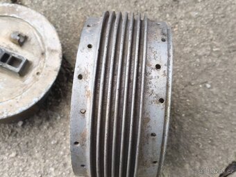 Štít střed kola jawa ČZ panelka 634 350 360 477 471 476 487 - 9