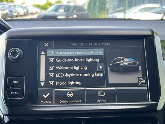 🚗 Peugeot 208 1.2i KLIMA 2015 PANORAMA TEMPOMAT - 9