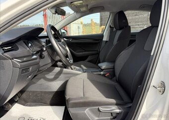 Škoda Octavia TSI 81kW Active 22tKm benzín manuál 81 kw - 9