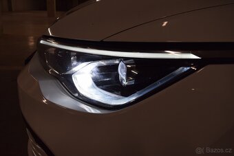 Volkswagen Golf 1.5 TSi LIFE IQ HD MATRIX nové ČR rv 2021 - 9