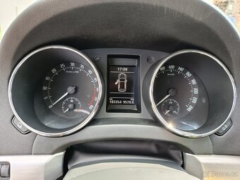 Škoda Yeti 1.6 TDI 77 kW ABMIENTE DOVOZ ITALIE - 9