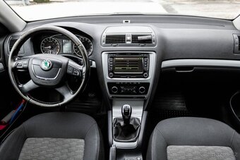 Škoda Octavia Combi 1.6 TDI CR DPF Elegance - 9
