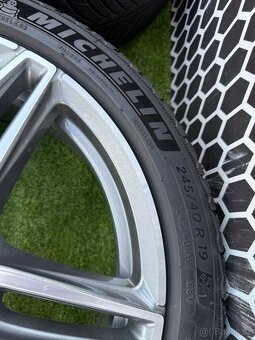 Mercedes E-CLASS W213 - ORIGINÁLNÍ AMG ZIMNÍ SADA - 9