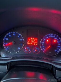 Volkswagen jetta 1.6 - 9