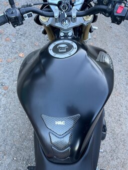 Honda CB600F Hornet - 9