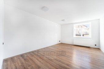 Prodej bytu 2+kk ve Vimperku (50 m²) - 9