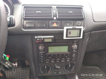 Volkswagen Golf 4 1.6 74kW - 9
