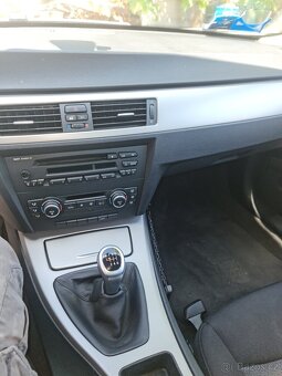 BMW E90 320d 2009 - 9