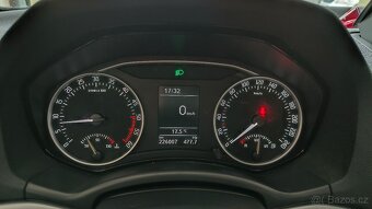 Škoda Octavia 2, 2.0 TDI, top technický stav - 9
