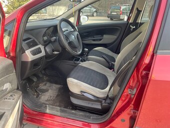 Fiat Grande Punto 1.2i 48kW, rok 2006 - 9