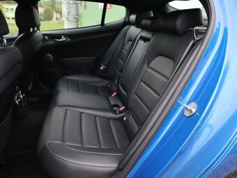 Kia Stinger 3.3 TGDI V6 272 kW 4WD GT-Line r.5/2018 Původ ČR - 9