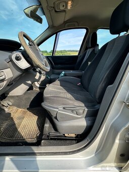 Renault Megane Scenic 2 1.5dCi - 9