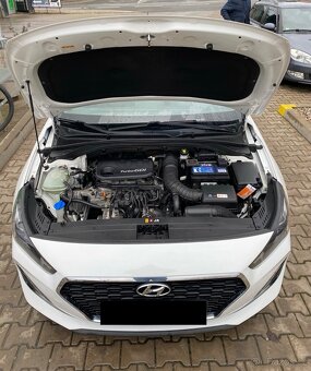Hyundai i30 fastback - 9