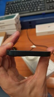 Apple iPhone 13 128GB Blue,100% funkční,bat87%,zár.12mes - 9
