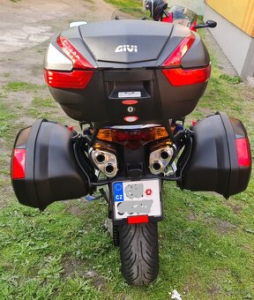 HONDA VFR 800 V-TEC - 9