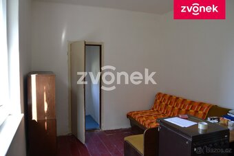 Rodinný dům se zahradou v Pržně - 9