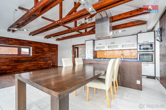 Prodej rodinného domu, 272 m², Jeneč, ul. Západní - 9