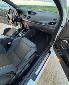 2011 Renault Megane 2.0 RS - 9