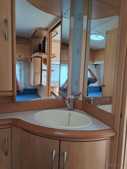 Karavan Hobby - 9