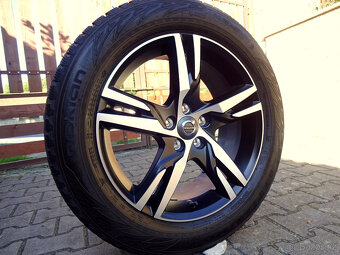 ZIMNÍ ORIGINÁL VOLVO 18" 5x108 pneu 235/55R18 Nokian - 9