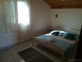CHORVATSKO DOVOLENA  APARTMAN Voľné termíny Ap.A1 4-6osôb: - 9