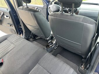 Dacia Duster 1,6i 77KW MANUÁLNÍ KLIMATIZACE,TOP STAV - 9