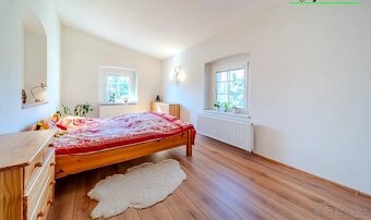 Jedinečná rodinná usedlost s krásným pozemkem 5.595m - 9