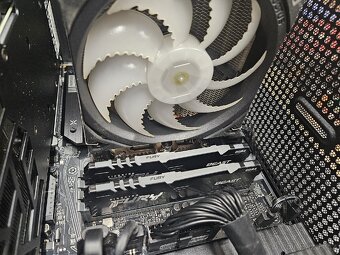 Herní počítač AlzaPc GameBox Elite Potato i7 - 9