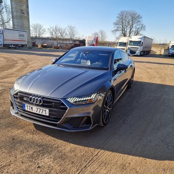 AUDI A7 - 9