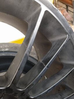 Sada ALU 18" z mercedesu - buď k opravě nebo k doplnění sad - 9