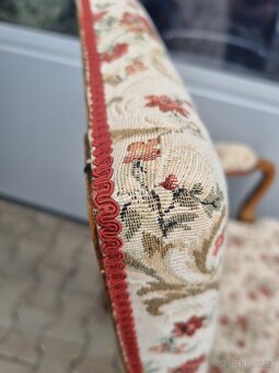 Starožitné křeslo - 9