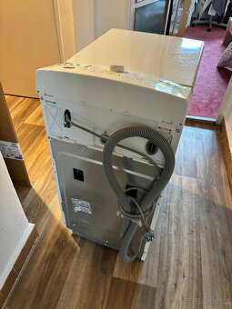 Pračka Whirlpool AWE50610 - 9