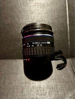 Olympus Zuiko 70-300mm a 14-42mm - 9