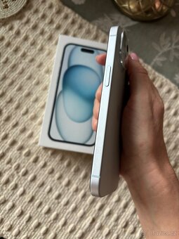 iPhone 15, 256GB, TOP stav - 9