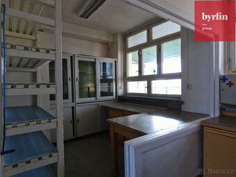 Pronájem komerčních prostor Opava - 9