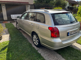 Toyota Avensis 2.0 D-4D - 9
