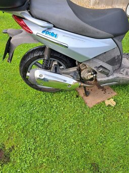 Aprilia Sportcity 250 2006 - 9